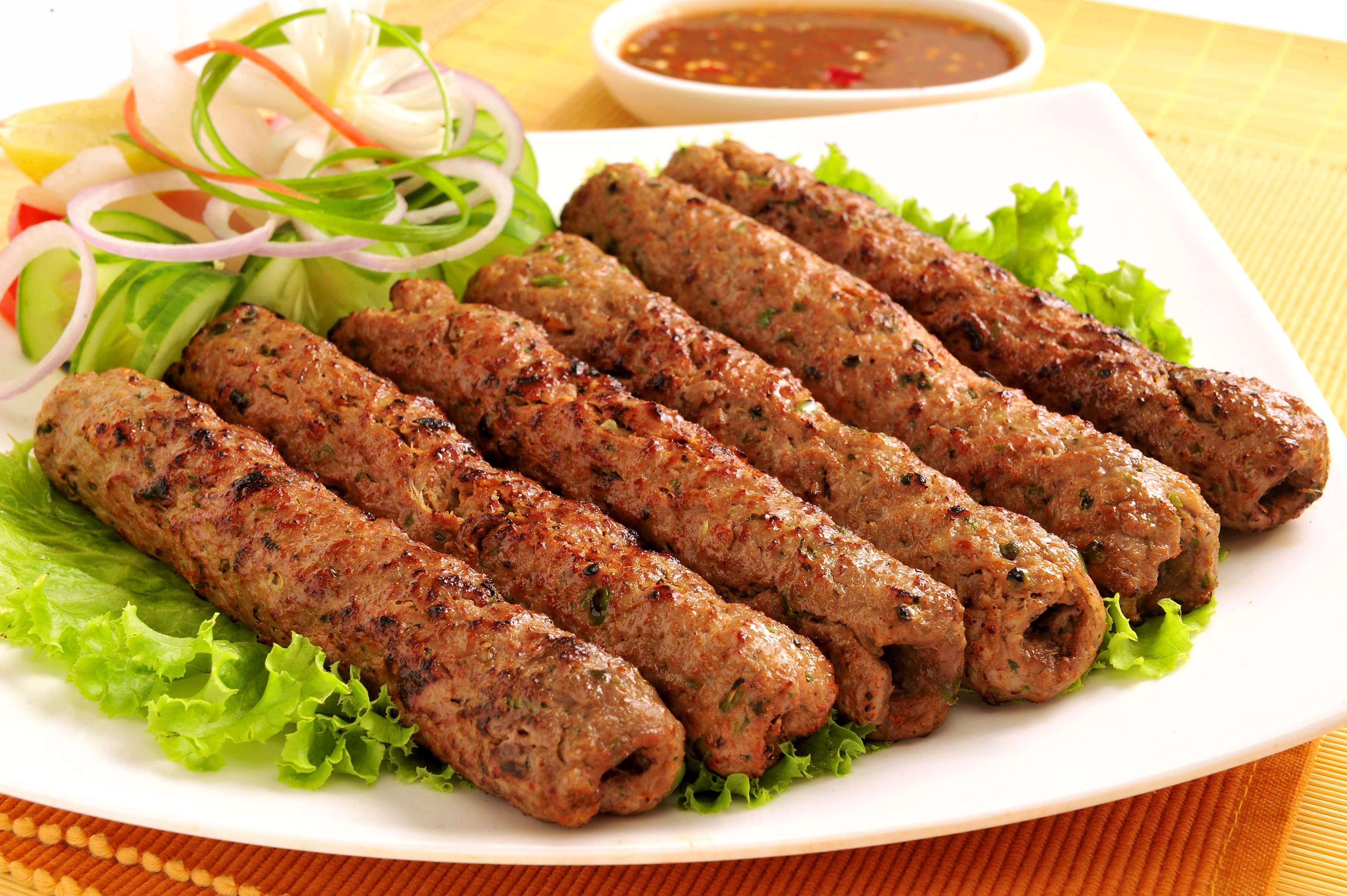 Radisson Blu Plaza Hotel Hyderabad Banjara Hills Bagian luar foto Kabab